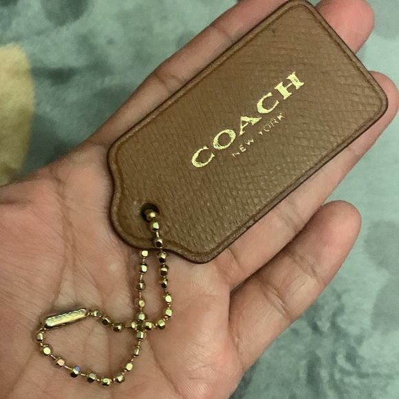 Coach - Picture 4 of 4